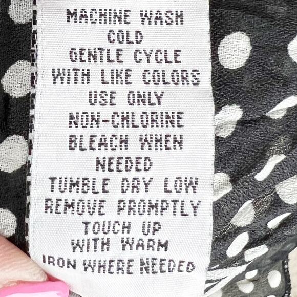 Robbie Bee Stylish Sheer Polka Dot Blouse Size Medium - Picture 9 of 9